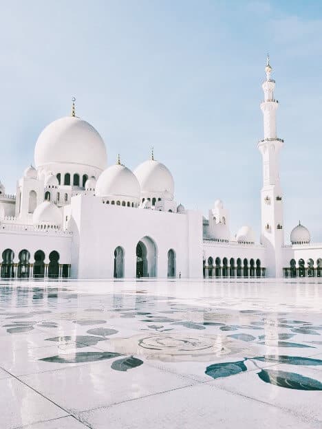 Routes to Abu Dhabi (AUH)