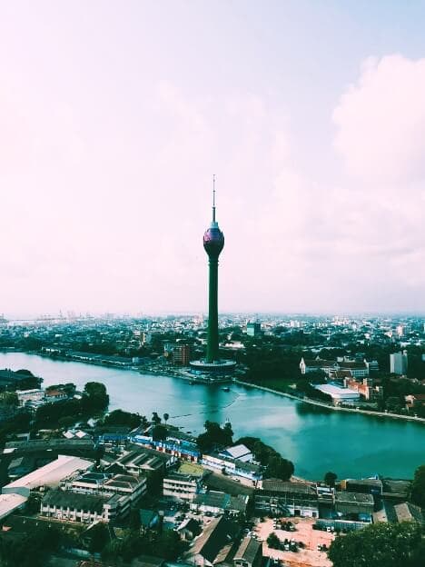 Routes to Colombo (CMB)