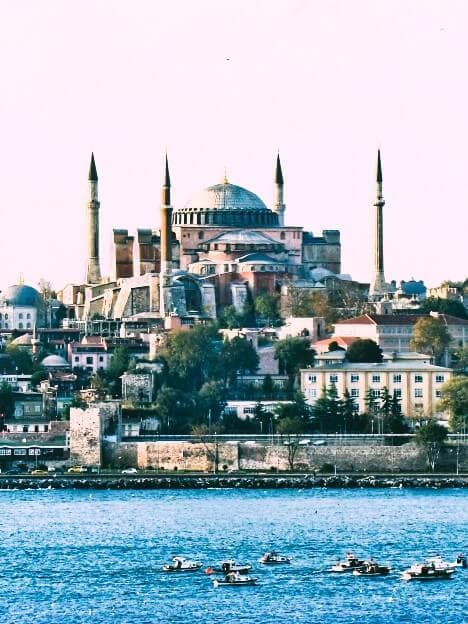 Routes to Istanbul (IST)