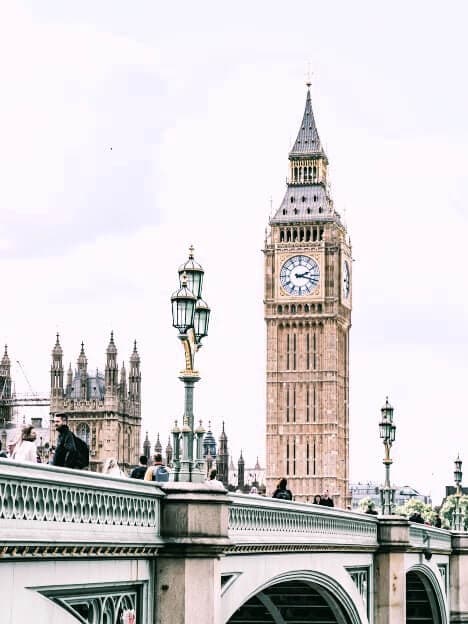 Routes to London (LON)